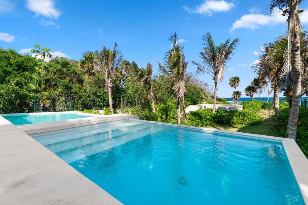 אקומל 3 Bedroom Luxury Condo Next To Beach & Pools, Ac And Internet מראה חיצוני תמונה