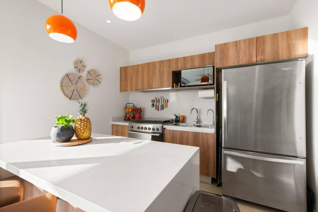 אקומל 3 Bedroom Luxury Condo Next To Beach & Pools, Ac And Internet מראה חיצוני תמונה