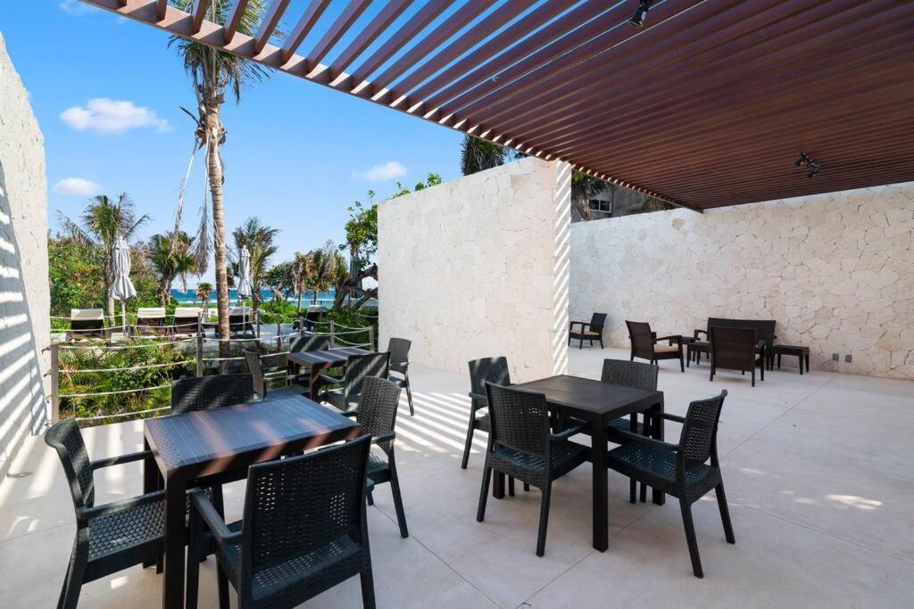 אקומל 3 Bedroom Luxury Condo Next To Beach & Pools, Ac And Internet מראה חיצוני תמונה