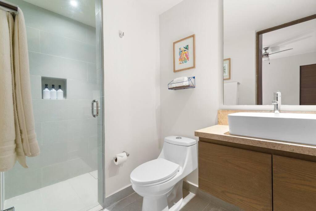 אקומל 3 Bedroom Luxury Condo Next To Beach & Pools, Ac And Internet מראה חיצוני תמונה